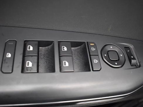 Used 2025 Kia K4 FWD image 20