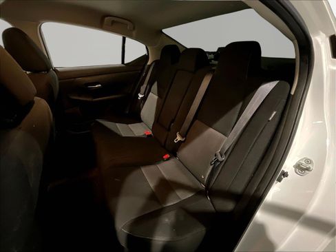 Used 2022 Nissan Sentra SV FWD image 21