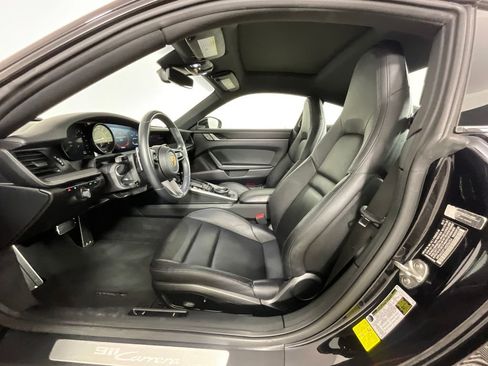 Used 2021 Porsche 911 Carrera RWD image 11