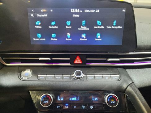 Used 2023 Hyundai Elantra Limited FWD image 25