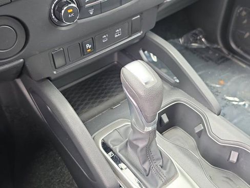 Used 2025 Nissan Frontier S RWD image 26