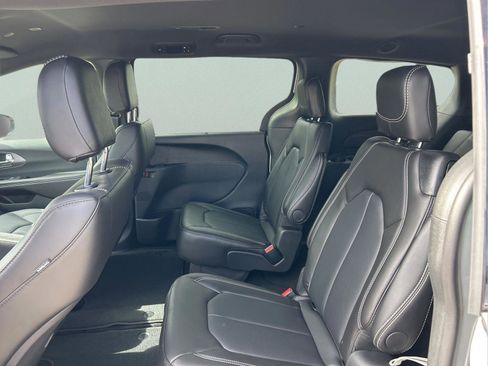 New 2026 Chrysler Voyager LX image 24