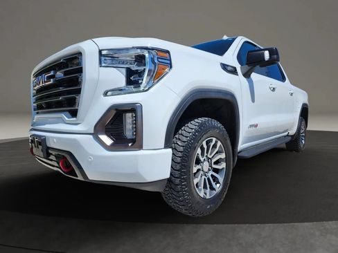 Used 2021 GMC Sierra 1500 AT4 w/ AT4 Premium Package AWD/4WD image 2