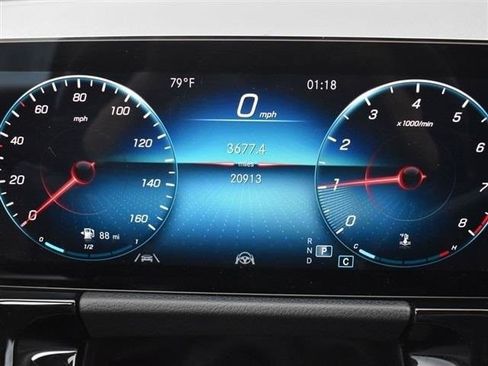 Used 2022 Mercedes-Benz GLA 250 4MATIC w/ Premium Package Lite image 13