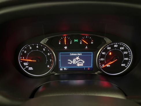 Used 2023 GMC Acadia SLE w/ Driver Convenience Package FWD image 29