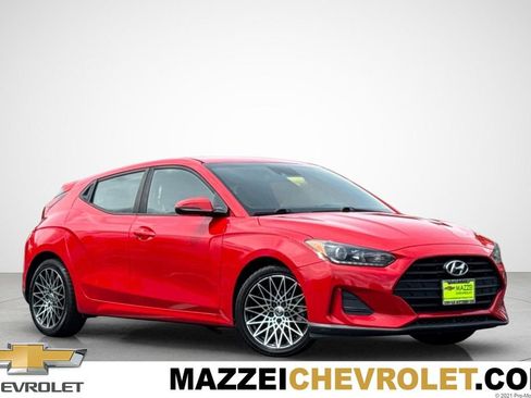 Used 2019 Hyundai Veloster 2.0 FWD image 1