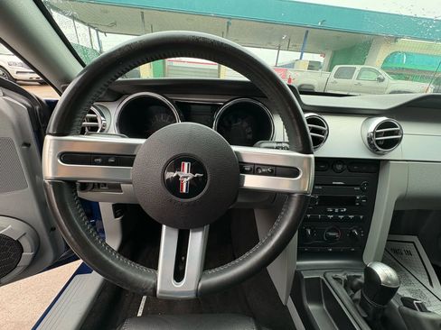 Used 2007 Ford Mustang GT Premium image 11