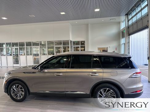 Used 2020 Lincoln Aviator 2WD image 31