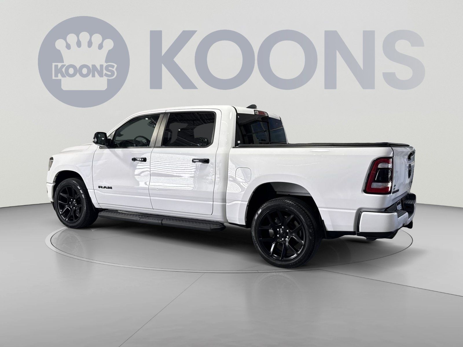 Used 2023 RAM 1500 Laramie AWD/4WD image 8
