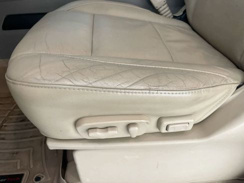 Used 2015 Nissan Armada Platinum AWD/4WD image 12