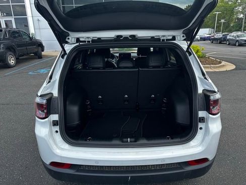 New 2025 Jeep Compass Limited image 10
