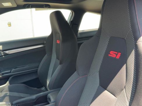 Used 2018 Honda Civic Si image 10