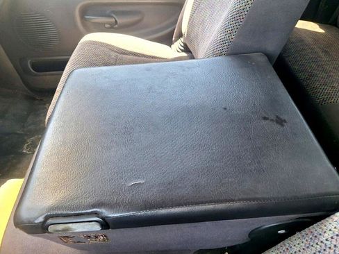 Used 2001 Dodge Ram 3500 Truck image 3