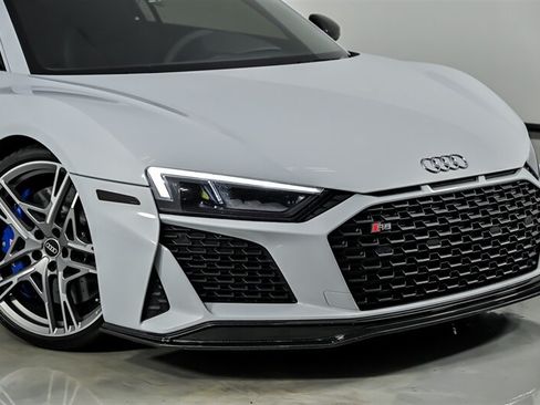 Used 2022 Audi R8 V10 performance AWD/4WD image 2