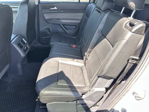 Used 2023 Volkswagen Atlas SE w/ Black Wheel Package AWD/4WD image 11