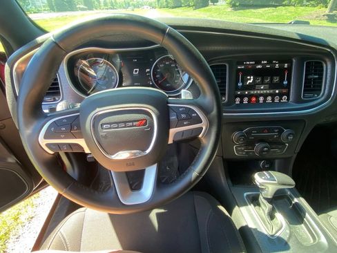 Used 2017 Dodge Charger R/T RWD image 10