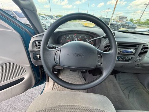 Used 2000 Ford F150 XL RWD image 16