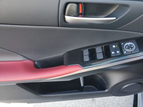 Used 2025 Lexus IS 350 F Sport w/ Navigation Package image 19