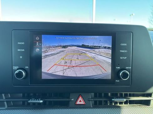 Used 2024 Kia Sportage LX image 29