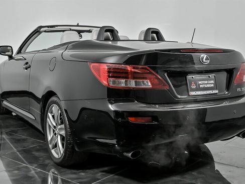 Used 2012 Lexus IS 350C image 9