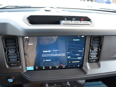 New 2025 Ford Bronco Big Bend image 9