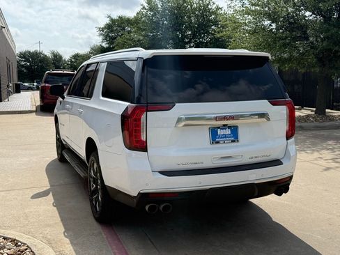 Used 2023 GMC Yukon XL Denali image 3