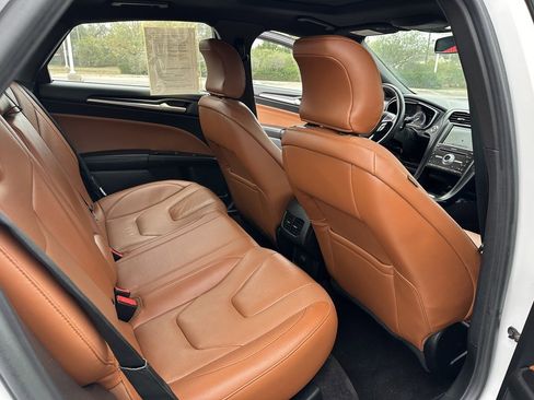 Used 2019 Ford Fusion Titanium image 26