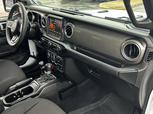 Certified 2023 Jeep Wrangler Sahara w/ LED Lighting Group image 11