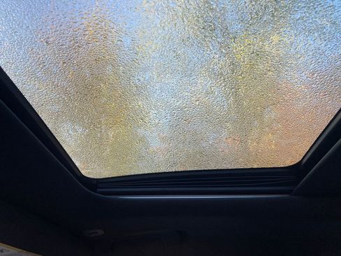 Used 2017 Jeep Grand Cherokee Limited image 25