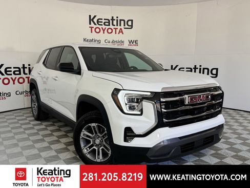 Used 2025 GMC Terrain Elevation image 2