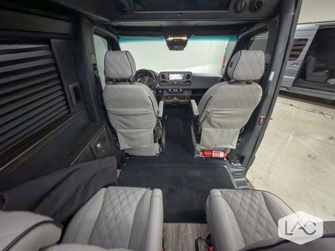 Used 2023 Mercedes-Benz Sprinter 2500 image 20