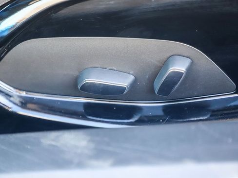 Used 2024 Chevrolet Corvette Stingray Coupe w/ Z51 Performance Package image 25