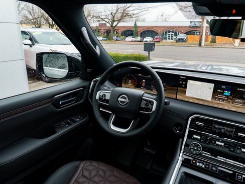 New 2026 Nissan Armada Platinum image 10