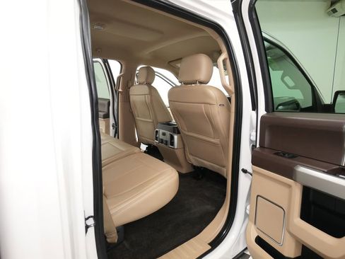 Used 2018 Ford F150 Lariat AWD/4WD image 24