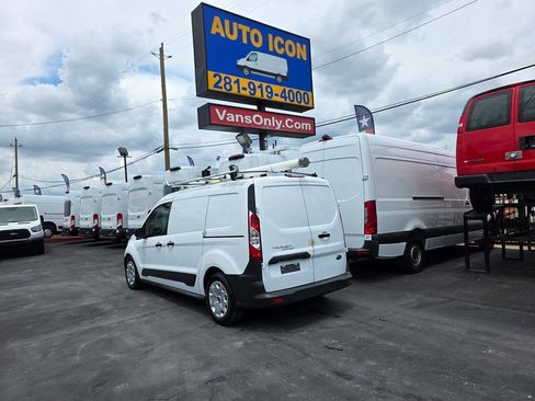 Used 2018 Ford Transit Connect XL image 2