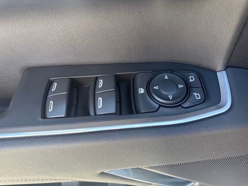 New 2026 Chevrolet Silverado 1500 LT image 18