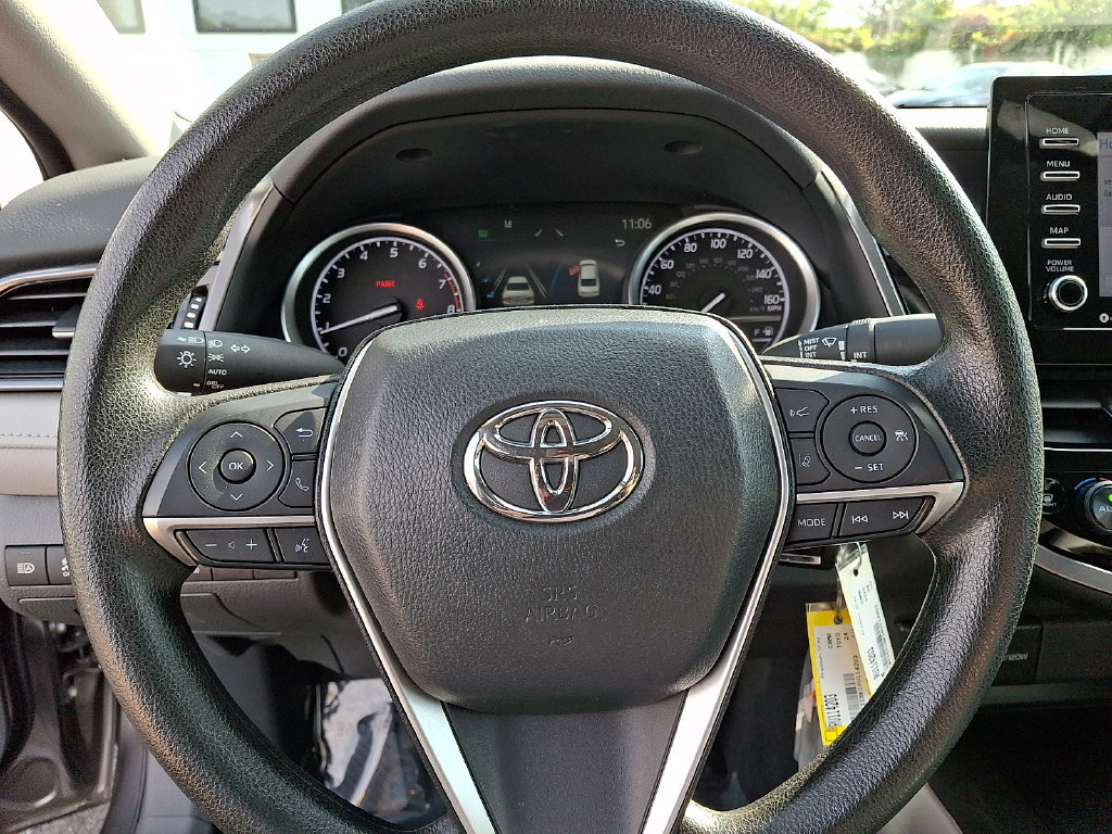 Used 2024 Toyota Camry LE AWD/4WD image 22
