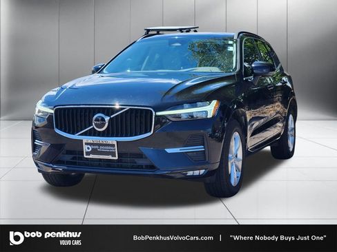 Used 2022 Volvo XC60 B5 Momentum AWD/4WD image 23