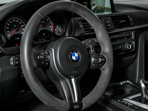 Used 2019 BMW M4 CS w/ Executive Package image 22