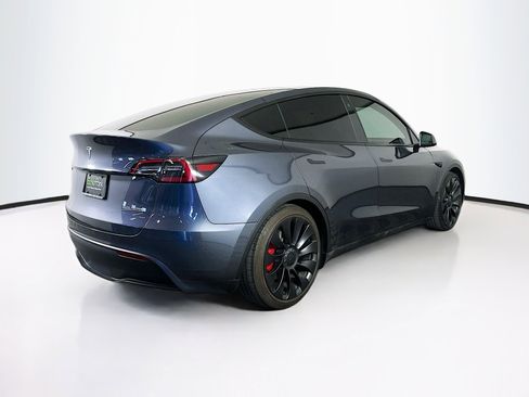 Used 2023 Tesla Model Y Performance image 9