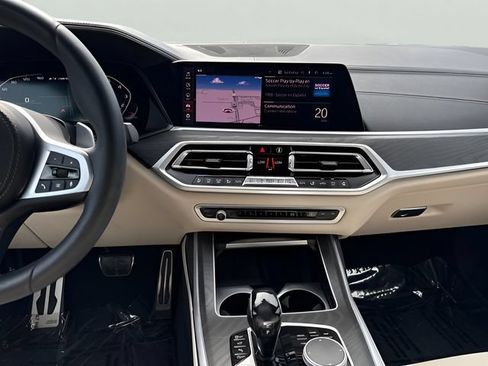Used 2021 BMW X7 M50i w/ Cold Weather Package AWD/4WD image 17