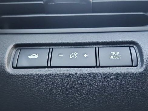 New 2026 Nissan Altima 2.5 SV AWD/4WD image 12