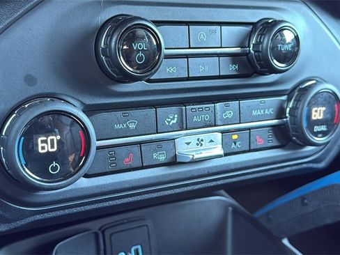 Used 2023 Ford Bronco Outer Banks image 25