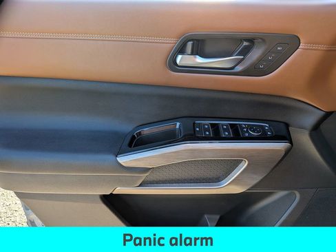 Used 2023 Nissan Pathfinder Platinum AWD/4WD image 19