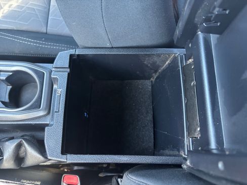 Used 2021 Toyota Tacoma TRD Off-Road w/ Technology Package image 18