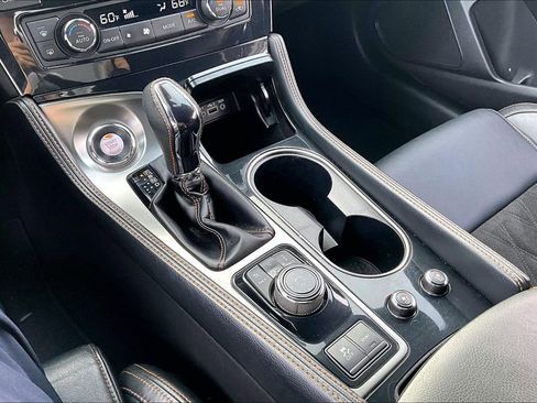 Used 2023 Nissan Maxima SR w/ Sport Mat Group FWD image 33