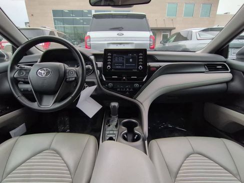 Used 2023 Toyota Camry SE image 15