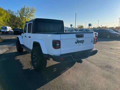 Used 2025 Jeep Gladiator Sport AWD/4WD image 4