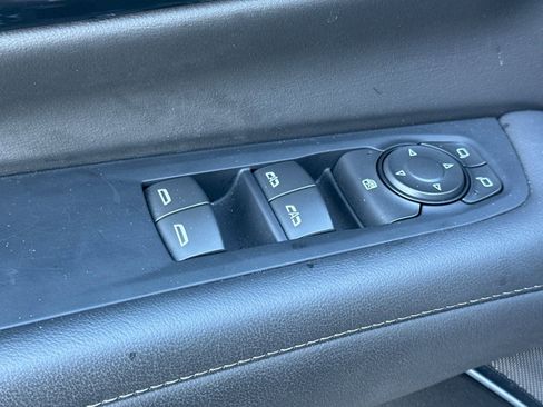 Certified 2025 Chevrolet Tahoe Z71 image 12