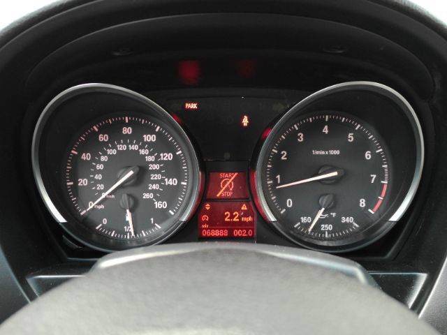 Used 2015 BMW Z4 sDrive28i RWD image 32
